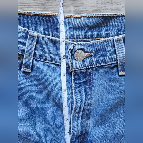 Vintage Levi's 550s - Picture 4 of 12